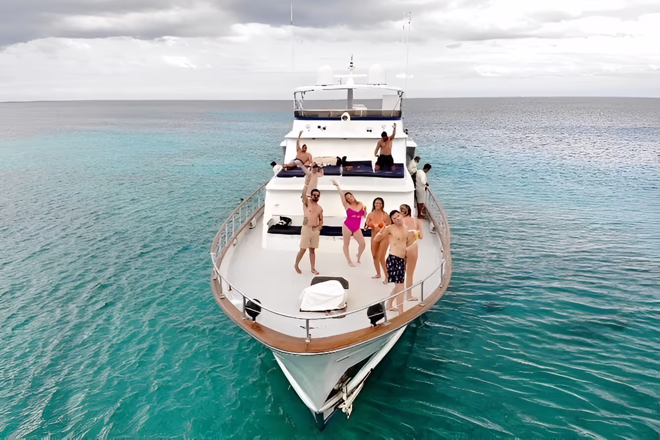 80 ft Luxury Yacht — photo 7