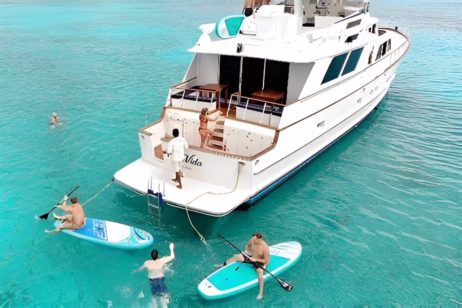 80 ft Luxury Yacht — photo 8