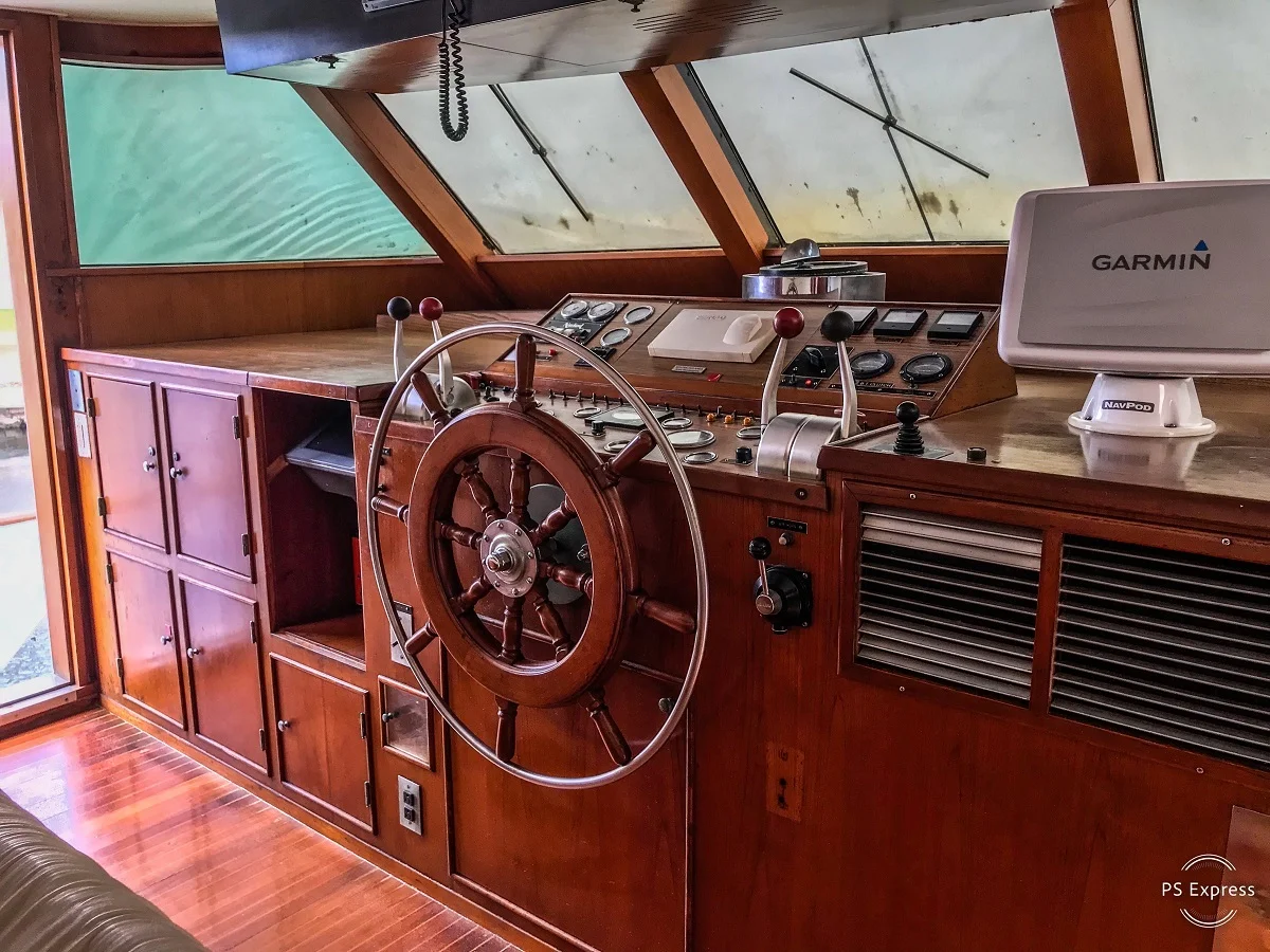 80 ft Luxury Yacht — photo 10