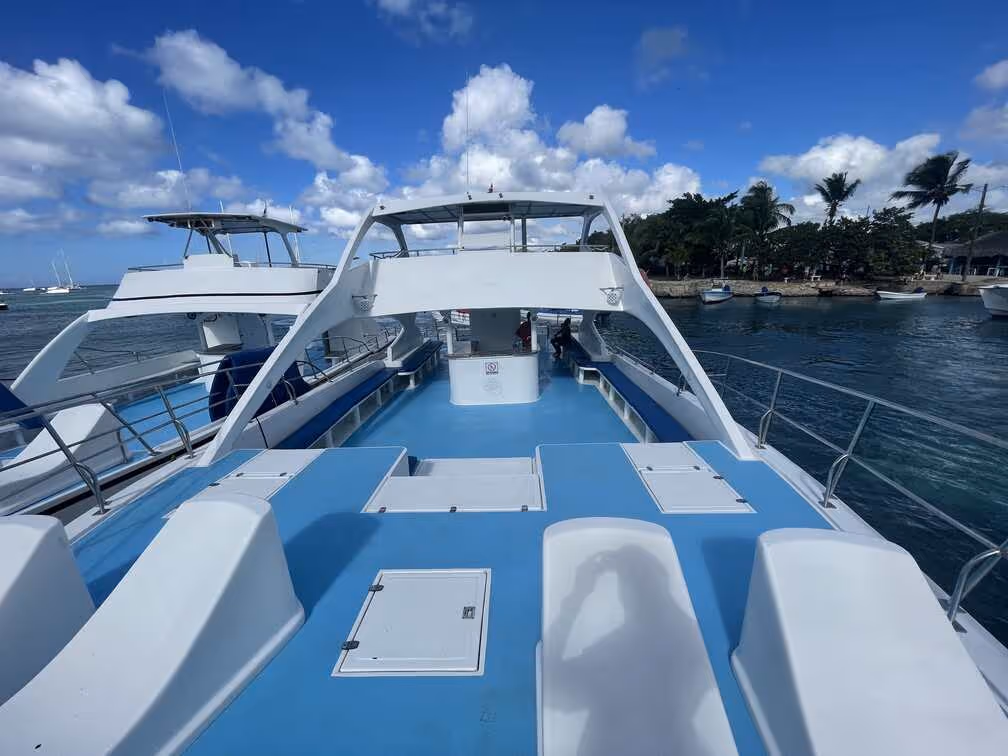 60 ft Infinity 2 Luxury Catamaran — photo 3