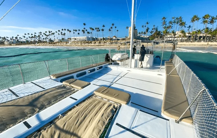 Deluxe Luxury Catamaran — photo 4