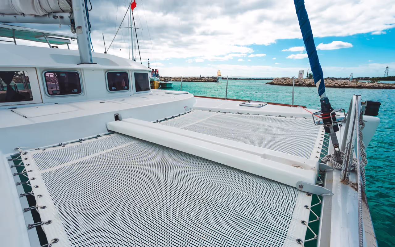38 ft Lagoon Luxury Catamaran — photo 3