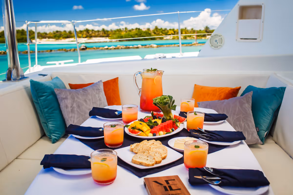 42 ft Lagoon Luxury Catamaran — photo 3