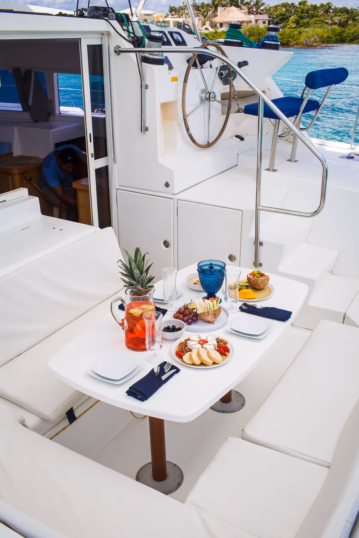 42 ft Lagoon Luxury Catamaran — photo 4