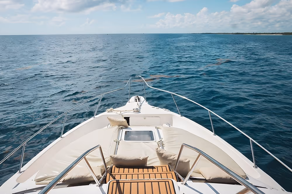 47 ft Sea Ray Luxury Yacht — photo 3