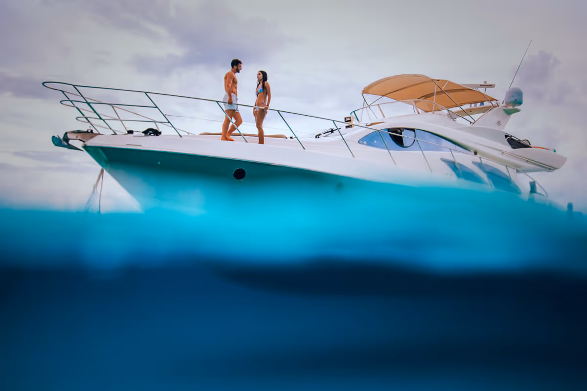 58 ft Azimut Luxury Yacht — photo 5