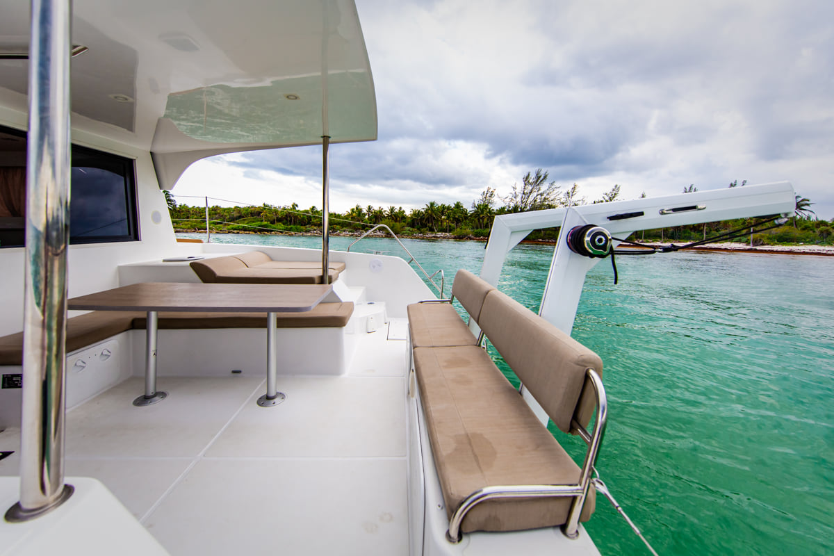34 ft Aventura Luxury Catamaran — photo 8